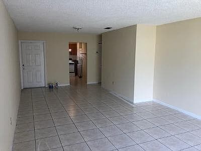 800 SW 9TH Street, Hallandale Beach FL 33009 - Hallandale Beach, FL - Photo 4