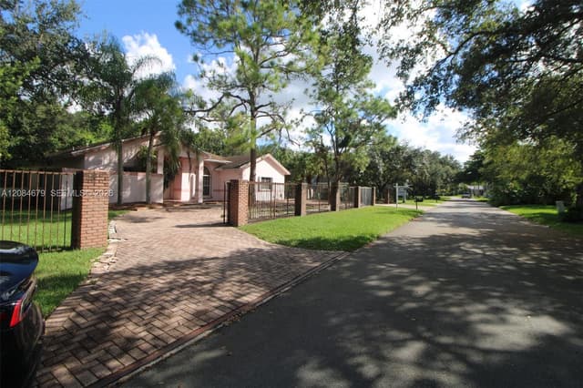 17401 SW 266th Ter, Homestead FL 33031 - Homestead, FL - Photo 3