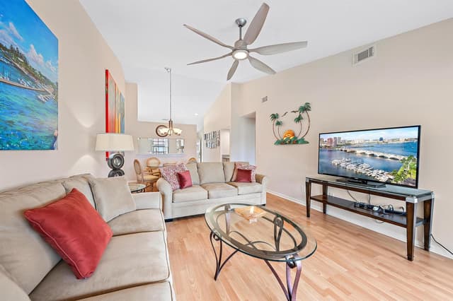 1302 Pinecrest Circle Unit c, Jupiter FL 33458 - Jupiter, FL - Photo 5