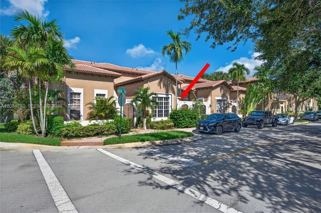 628 SW 147th Ter, Pembroke Pines FL 33027 - Pembroke Pines, FL - Photo 2