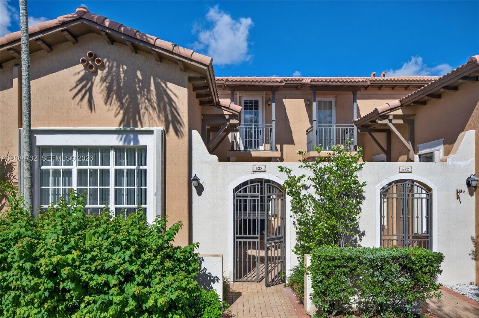628 SW 147th Ter, Pembroke Pines FL 33027