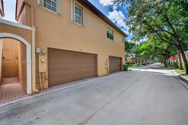 628 SW 147th Ter, Pembroke Pines FL 33027 - Pembroke Pines, FL - Photo 5