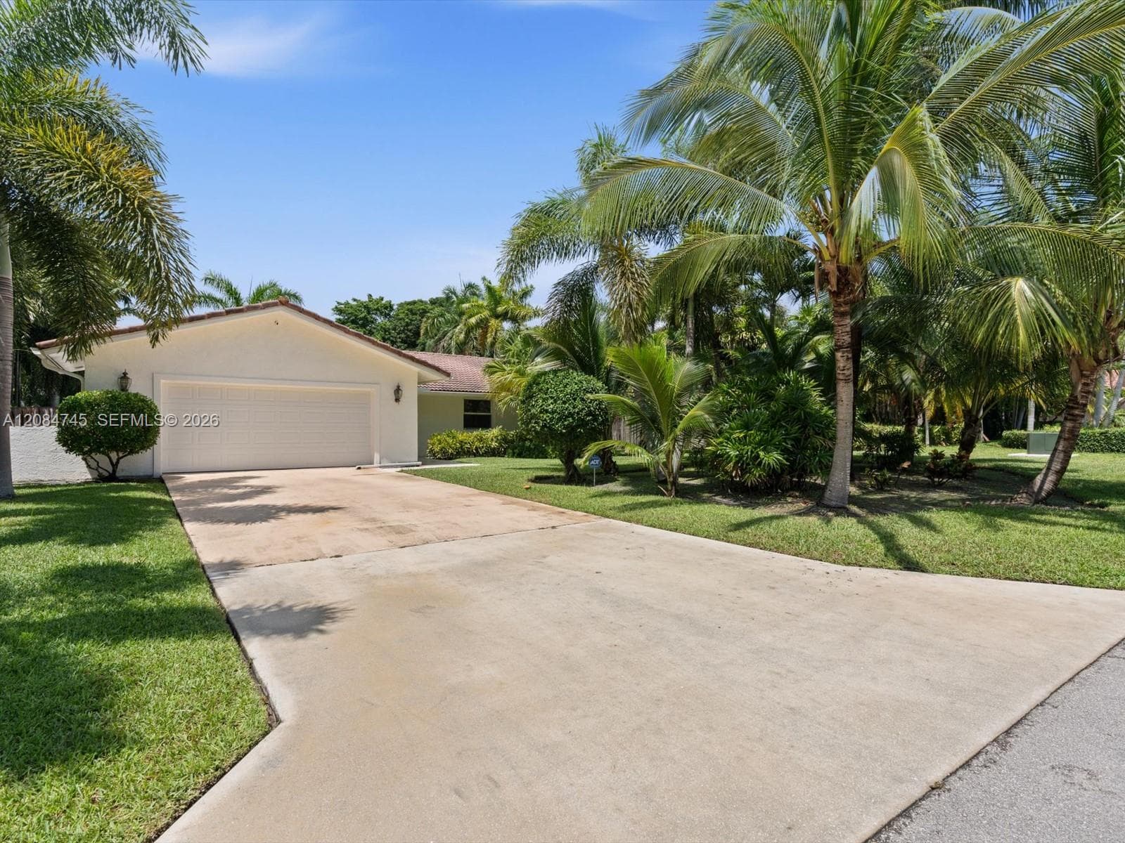 731 NW 4th Ct, Boca Raton FL 33432 - Boca Raton, FL - Photo 1