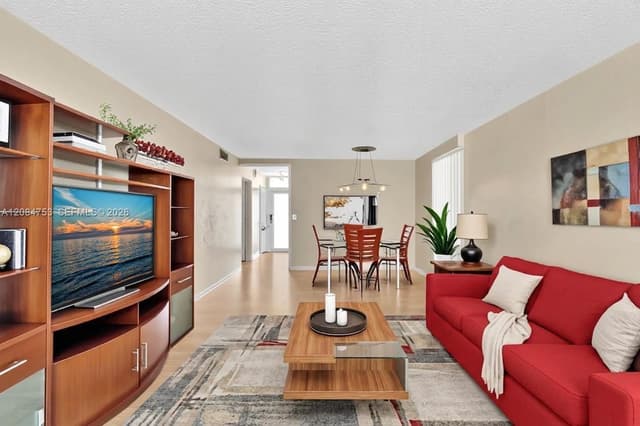 610 NE 12th Ave # 206, Hallandale Beach FL 33009 - Hallandale Beach, FL - Photo 7