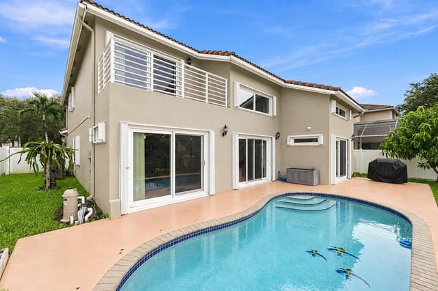6211 NW 58th Way, Parkland FL 33067 - Parkland, FL - Photo 2