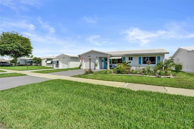 2083 SW 13th Ave, Boynton Beach FL 33426 - Boynton Beach, FL - Photo 3