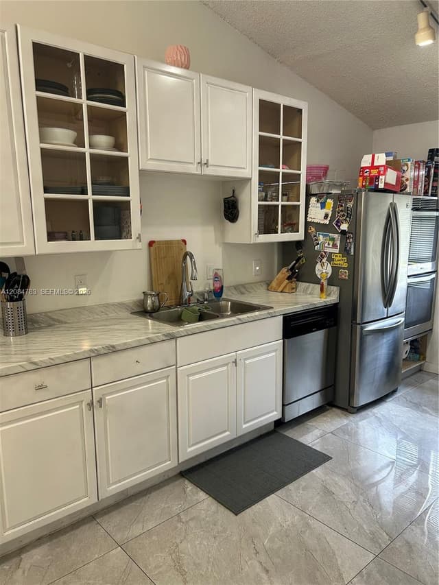 5587 Park Rd, Dania Beach FL 33312 - Dania Beach, FL - Photo 6