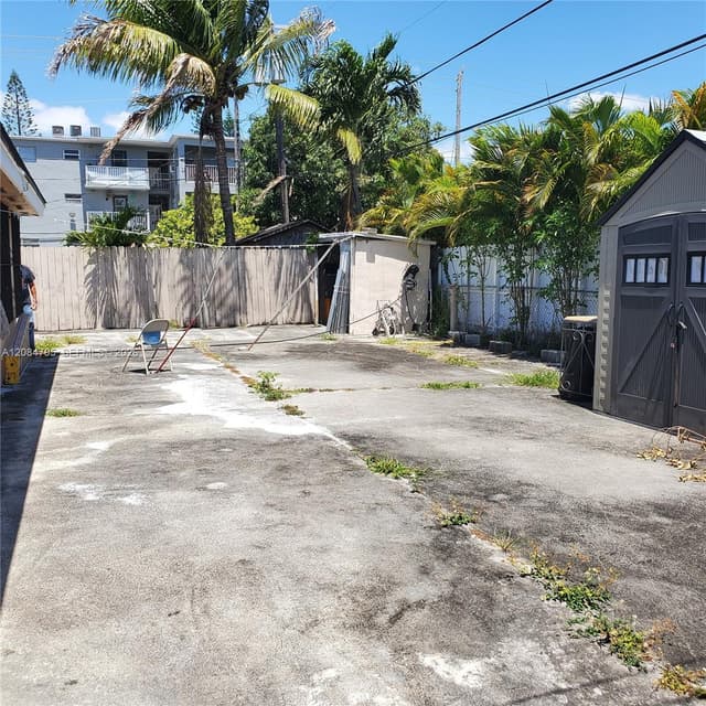 55 SW 60th Ct, Miami FL 33144 - Miami, FL - Photo 7