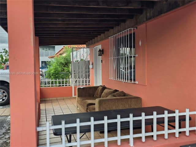 55 SW 60th Ct, Miami FL 33144 - Miami, FL - Photo 4