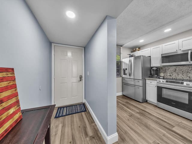 1701 Whitehall Drive # 302, Davie FL 33324 - Davie, FL - Photo 5