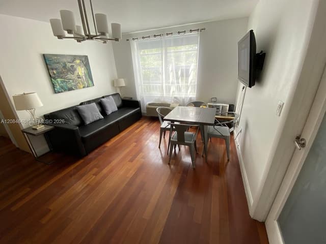 420 15th St # 205, Miami Beach FL 33139 - Miami Beach, FL - Photo 2