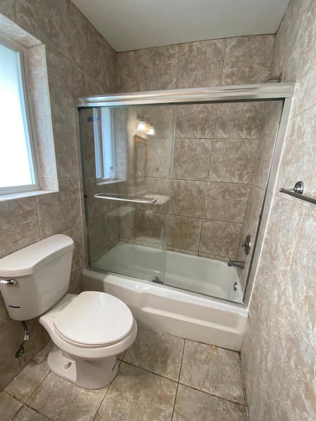 1020 CRYSTAL LAKE Drive # 209, Deerfield Beach FL 33064 - Deerfield Beach, FL - Photo 5