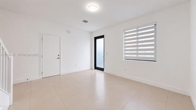 15811 SW 136th Ter, Miami FL 33196 - Miami, FL - Photo 4