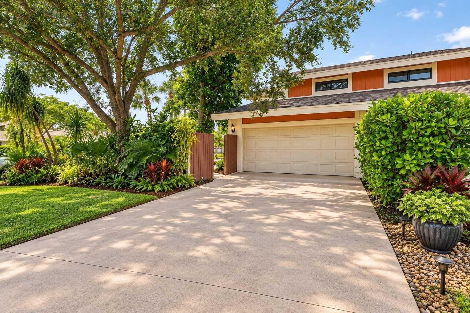 7666 SIERRA Terrace W, Boca Raton FL 33433 - Boca Raton, FL - Photo 1