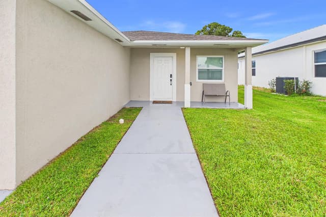6784 3rd Street, Jupiter FL 33458 - Jupiter, FL - Photo 5