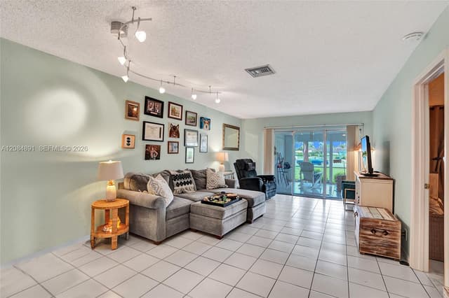 1580 NW 18th Ave # B, Delray Beach FL 33445 - Delray Beach, FL - Photo 4