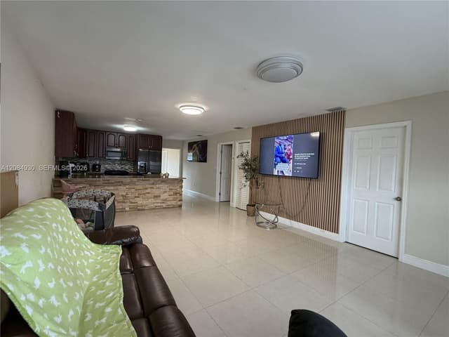 4435 NW 185th St, Miami Gardens FL 33055 - Miami Gardens, FL - Photo 6