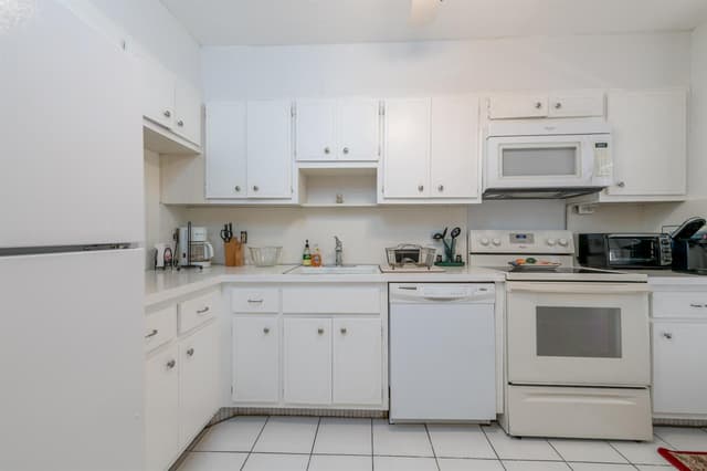 2731 NE 14th Street Causeway # 427, Pompano Beach FL 33062 - Pompano Beach, FL - Photo 3