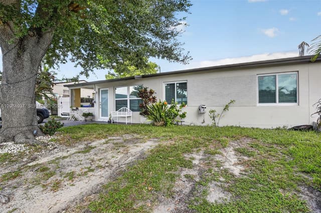 4351 SW 22nd St, Fort Lauderdale FL 33317 - Fort Lauderdale, FL - Photo 4