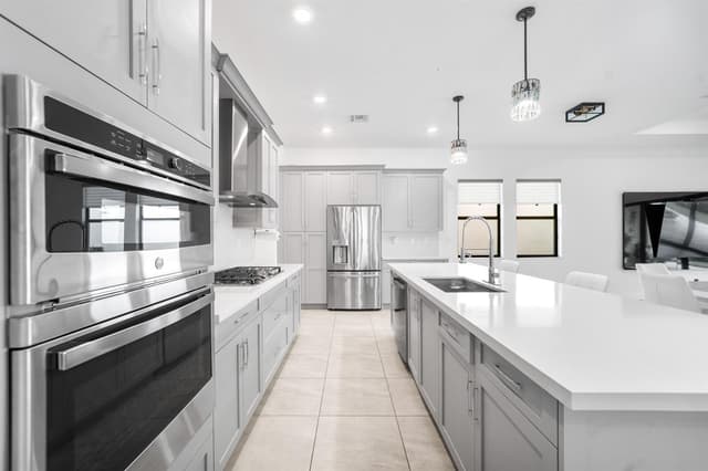 11850 N Baypoint Circle, Parkland FL 33076 - Parkland, FL - Photo 4