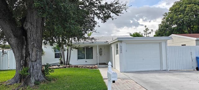 5649 NE 5th Terrace, Oakland Park FL 33334 - Oakland Park, FL - Photo 4