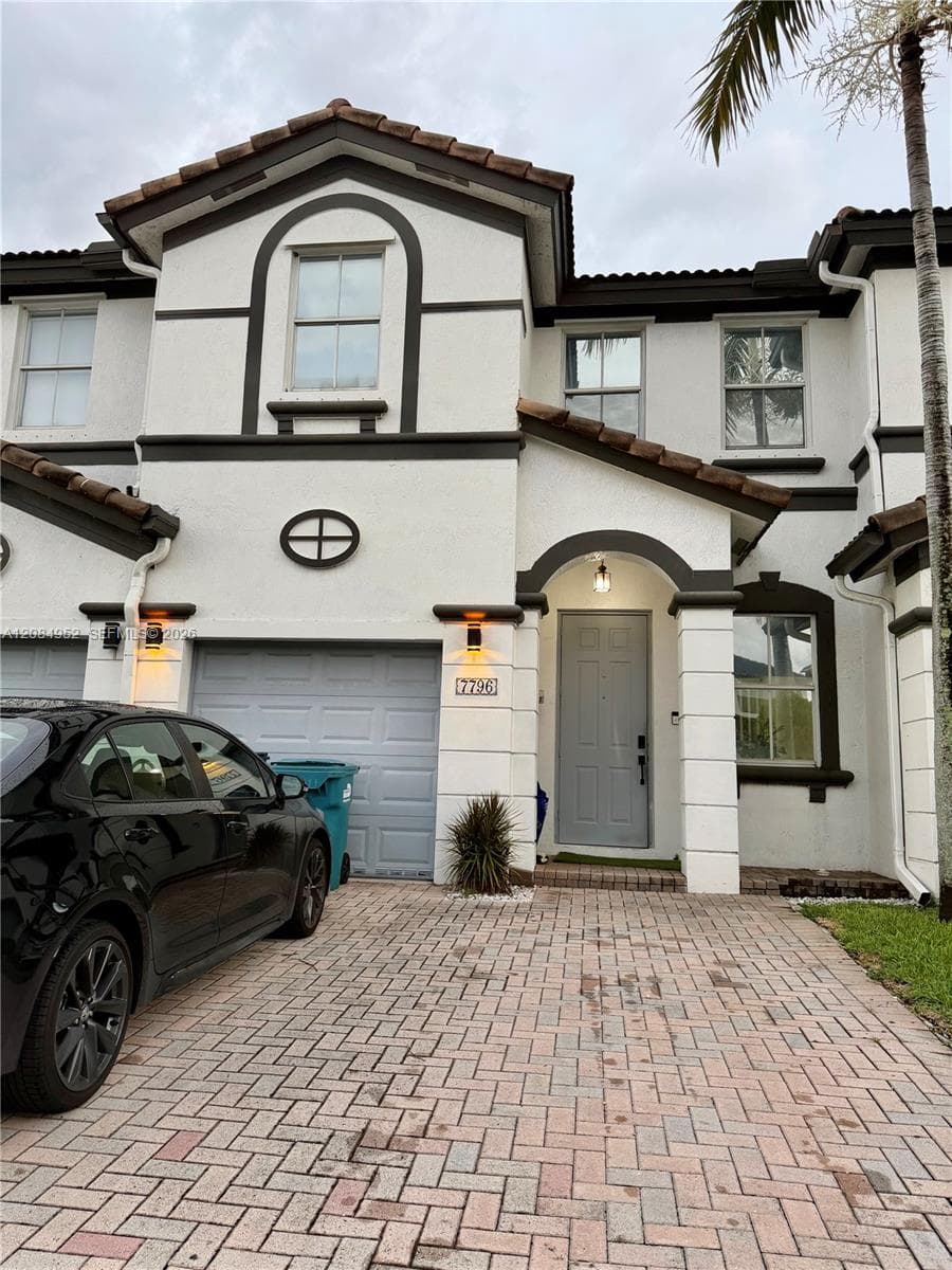 7796 NW 114th Pl, Doral FL 33178