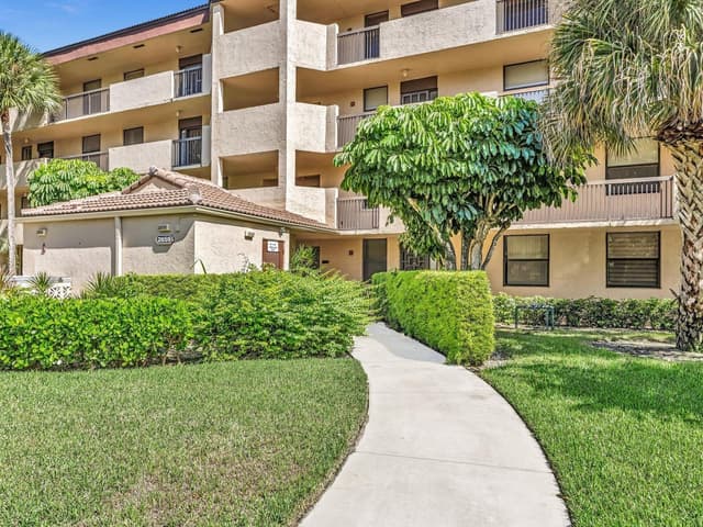 2659 Carambola Circle N # 306, Coconut Creek FL 33066 - Coconut Creek, FL - Photo 3