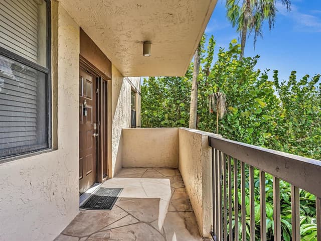 2659 Carambola Circle N # 306, Coconut Creek FL 33066 - Coconut Creek, FL - Photo 4