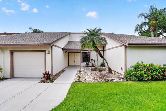 13355 TOUCHSTONE Place, Palm Beach Gardens FL 33418 - Palm Beach Gardens, FL - Photo 2