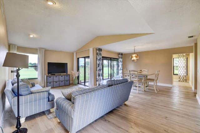 13355 TOUCHSTONE Place, Palm Beach Gardens FL 33418 - Palm Beach Gardens, FL - Photo 5