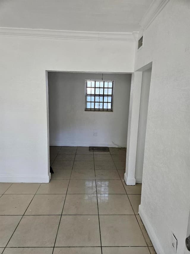 7041 NW 6TH Avenue, Miami FL 33150 - Miami, FL - Photo 5