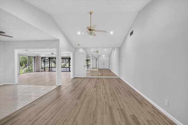 13257 Touchstone Place, Palm Beach Gardens FL 33418 - Palm Beach Gardens, FL - Photo 2