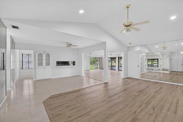 13867 EASTPOINTE Way, Palm Beach Gardens FL 33418 - Palm Beach Gardens, FL - Photo 3