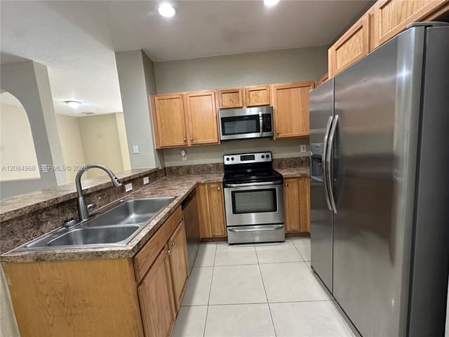 27415 SW 142nd Ave, Homestead FL 33032 - Homestead, FL - Photo 2