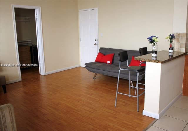 7920 Harding Ave # 3, Miami Beach FL 33141 - Miami Beach, FL - Photo 5