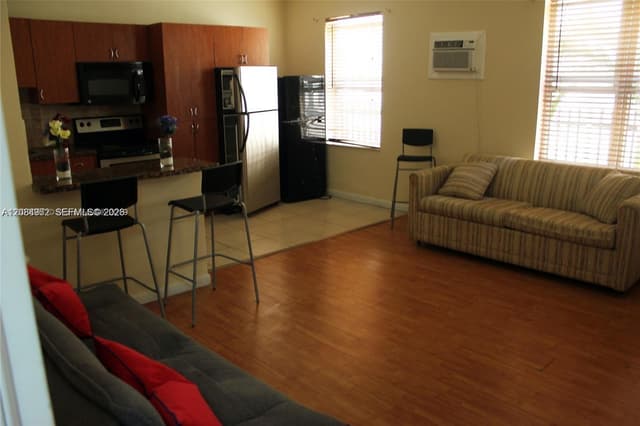 7920 Harding Ave # 3, Miami Beach FL 33141 - Miami Beach, FL - Photo 4
