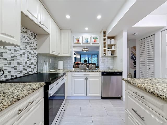 7547 NW 79th Ave # 312, Tamarac FL 33321 - Tamarac, FL - Photo 6