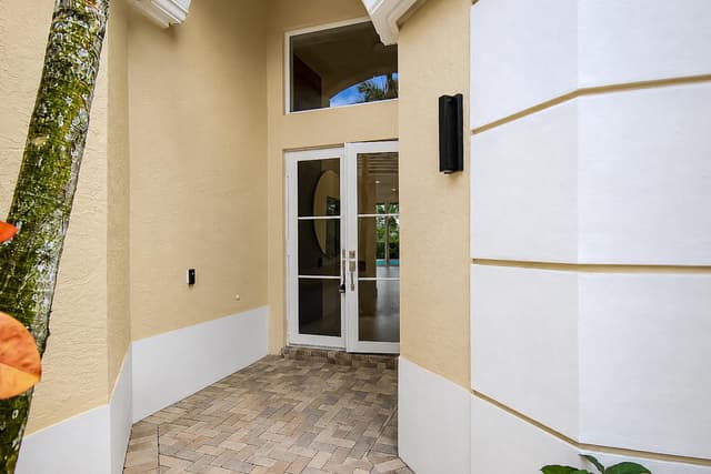16053 VILLA VIZCAYA Place, Delray Beach FL 33446 - Delray Beach, FL - Photo 3