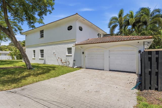 400 NE 8th Avenue, Fort Lauderdale FL 33301 - Fort Lauderdale, FL - Photo 3