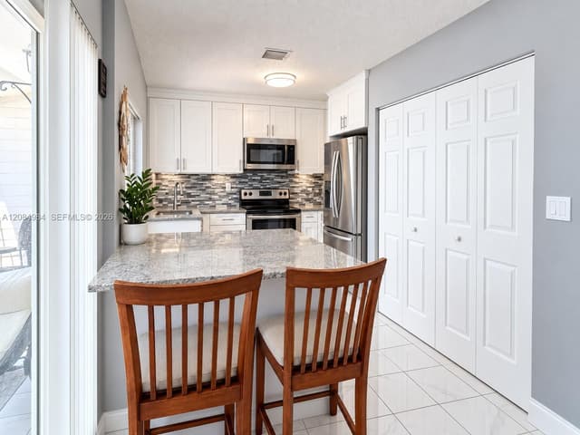 13790 SW 147th Cir Ln # 9, Miami FL 33186 - Miami, FL - Photo 3