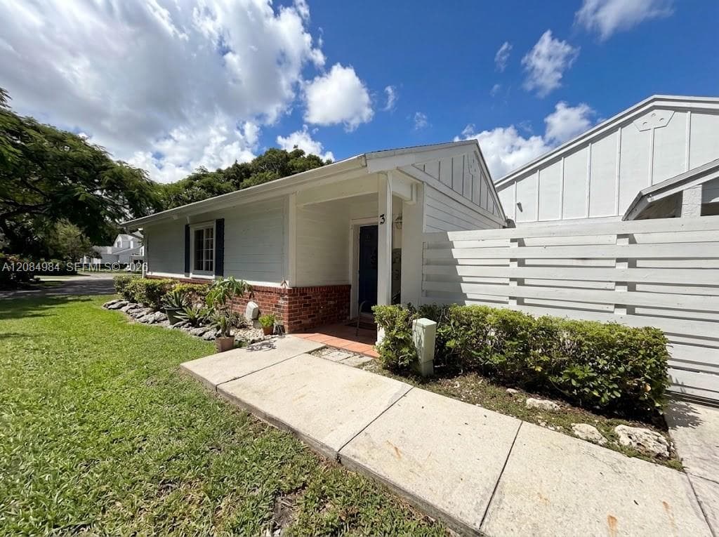 13790 SW 147th Cir Ln # 9, Miami FL 33186