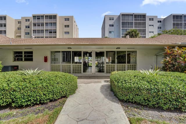 610 NE 12TH Avenue # 306, Hallandale Beach FL 33009 - Hallandale Beach, FL - Photo 6