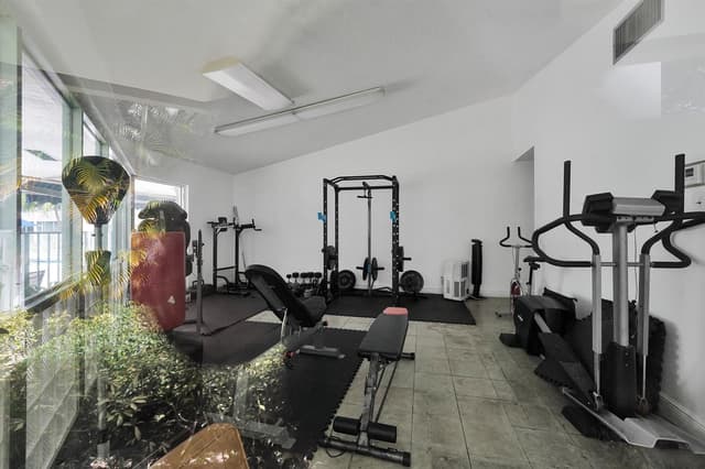 610 NE 12TH Avenue # 306, Hallandale Beach FL 33009 - Hallandale Beach, FL - Photo 7