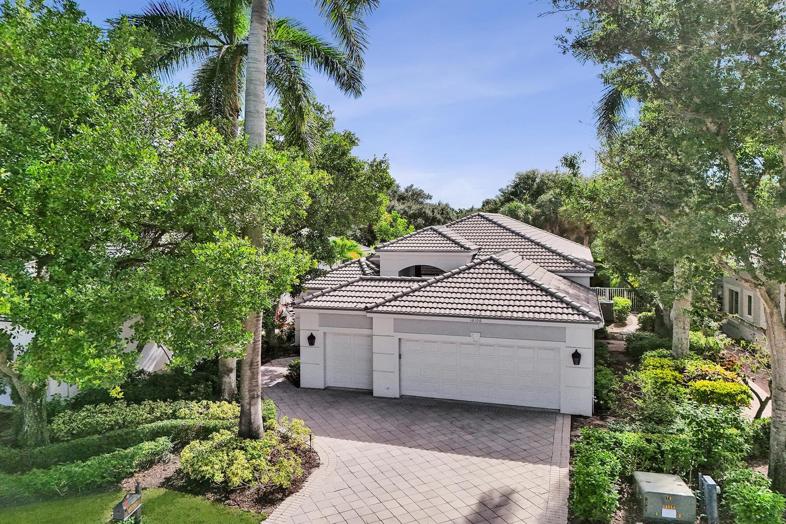 16106 Villa Vizcaya Place, Delray Beach FL 33446