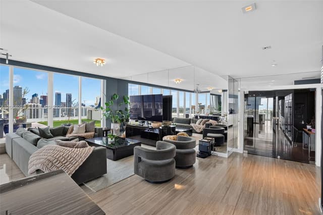 2020 N Bayshore Dr # 3708, Miami FL 33137 - Miami, FL - Photo 4