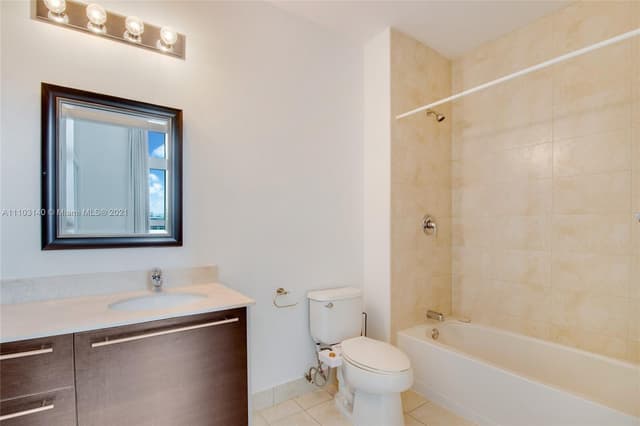 1900 N Bayshore Drive # 912, Miami FL 33132 - Miami, FL - Photo 6