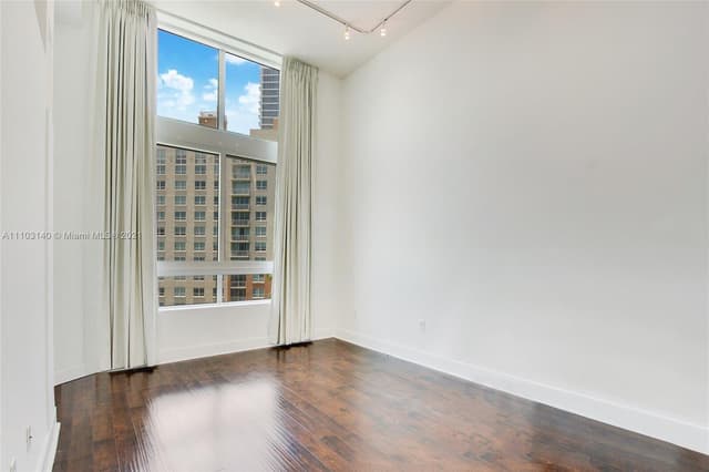 1900 N Bayshore Drive # 912, Miami FL 33132 - Miami, FL - Photo 3