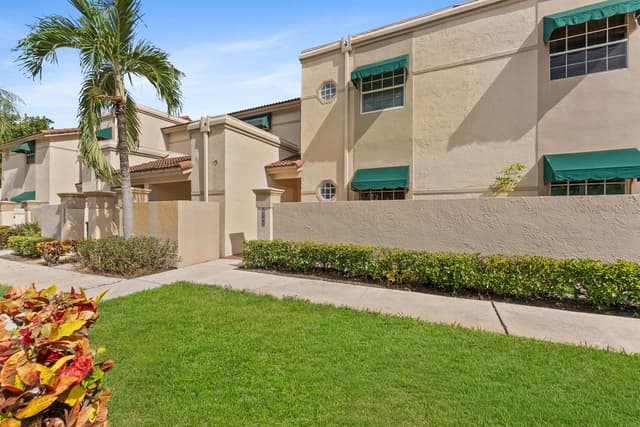 6705 Via Regina, Boca Raton FL 33433 - Boca Raton, FL - Photo 3