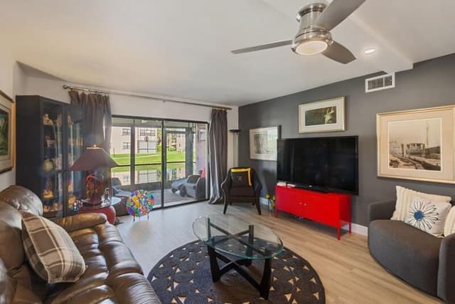 4955 E SABAL PALM Boulevard # 107, Tamarac FL 33319 - Tamarac, FL - Photo 4