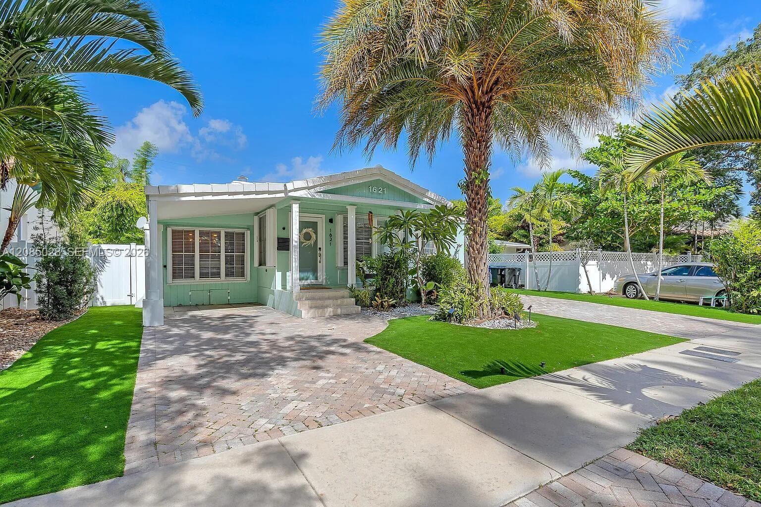 1621 NE 3rd Ct, Fort Lauderdale FL 33301 - Fort Lauderdale, FL - Photo 1